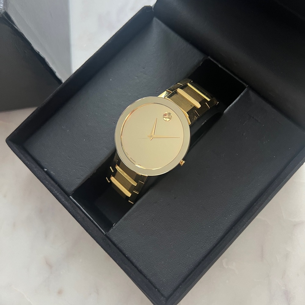 Men’s Movado Sapphire, 39 mm yellow gold watch